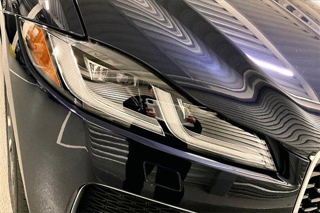 Certified 2025 Jaguar F-PACE R-Dynamic S image 28