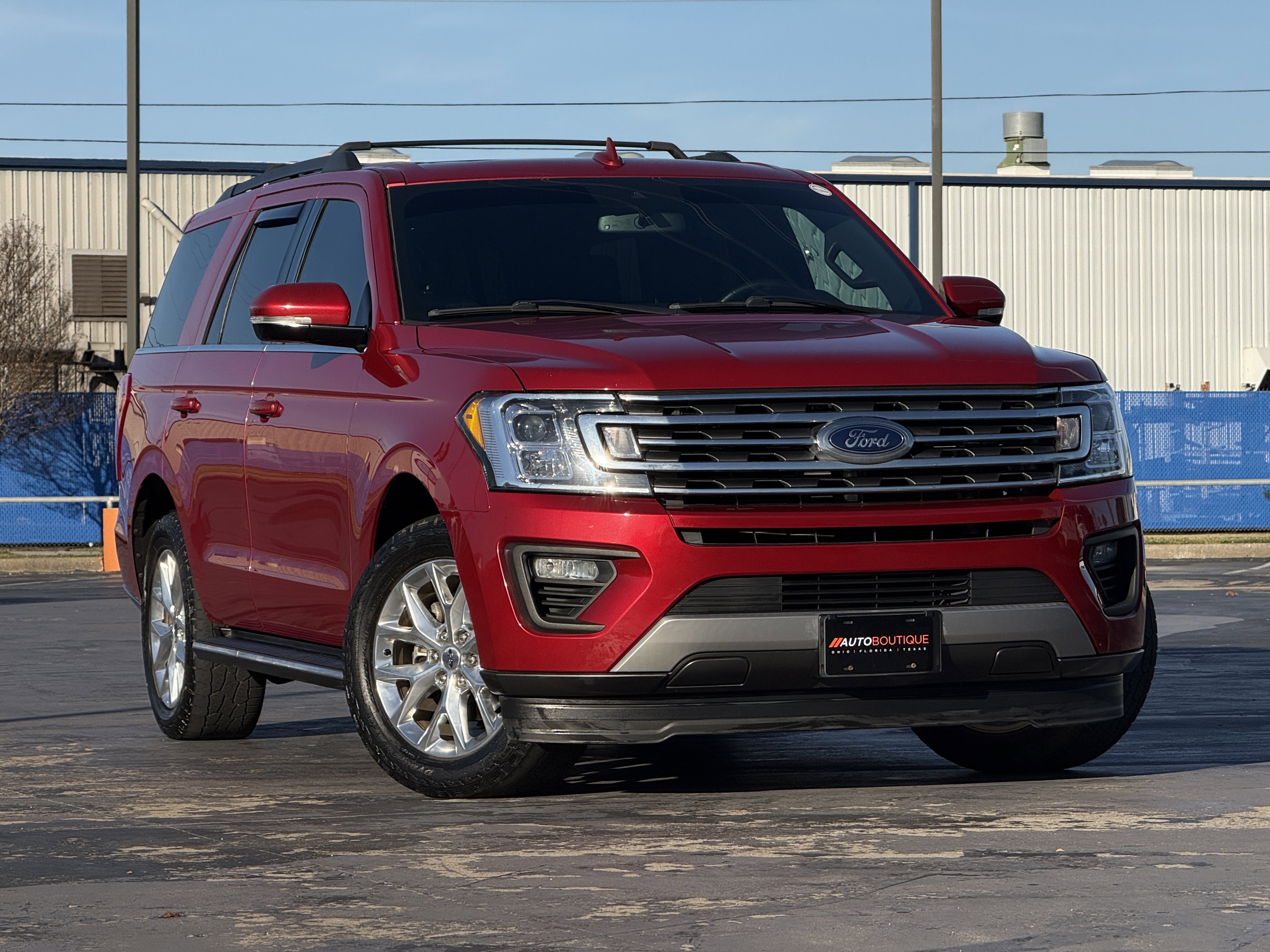 Used 2021 Ford Expedition XLT image 3