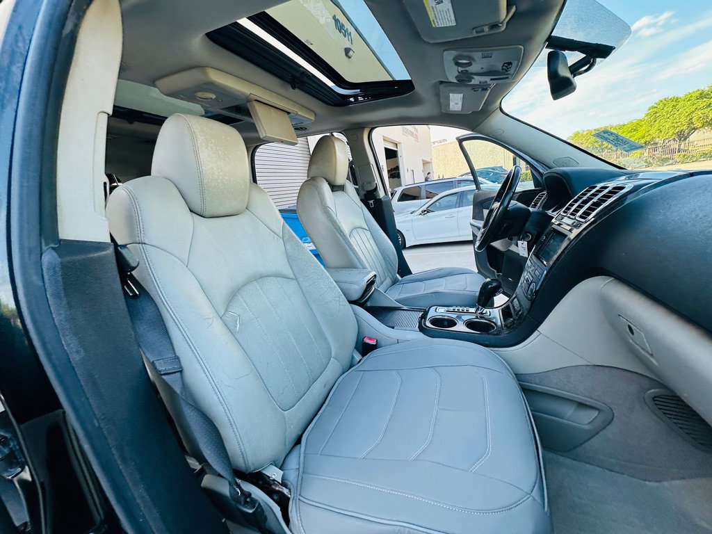 Used 2011 GMC Acadia Denali FWD image 24