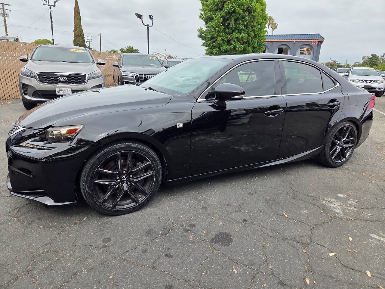 Used 2016 Lexus IS 200t w/ F Sport Package RWD image 16