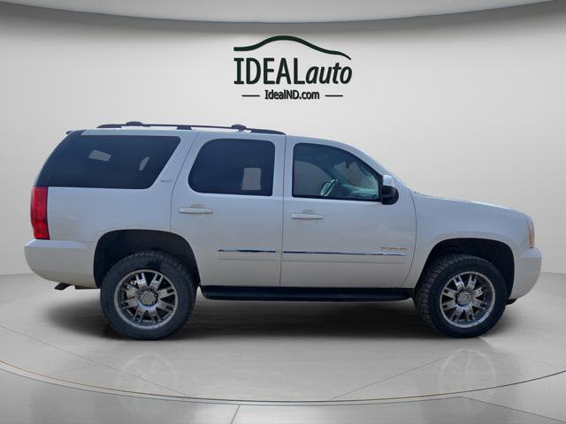 Used 2012 GMC Yukon SLT w/ SLT-2 Equipment Package image 18