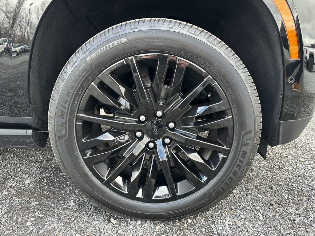 Used 2025 GMC Yukon XL Denali w/ Sun & Power Step Package image 26