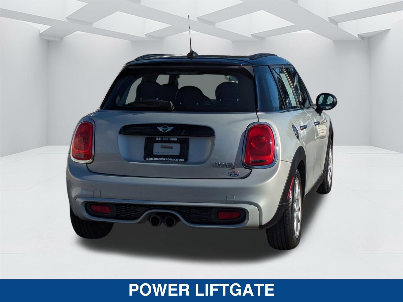 Used 2016 MINI Cooper S image 4