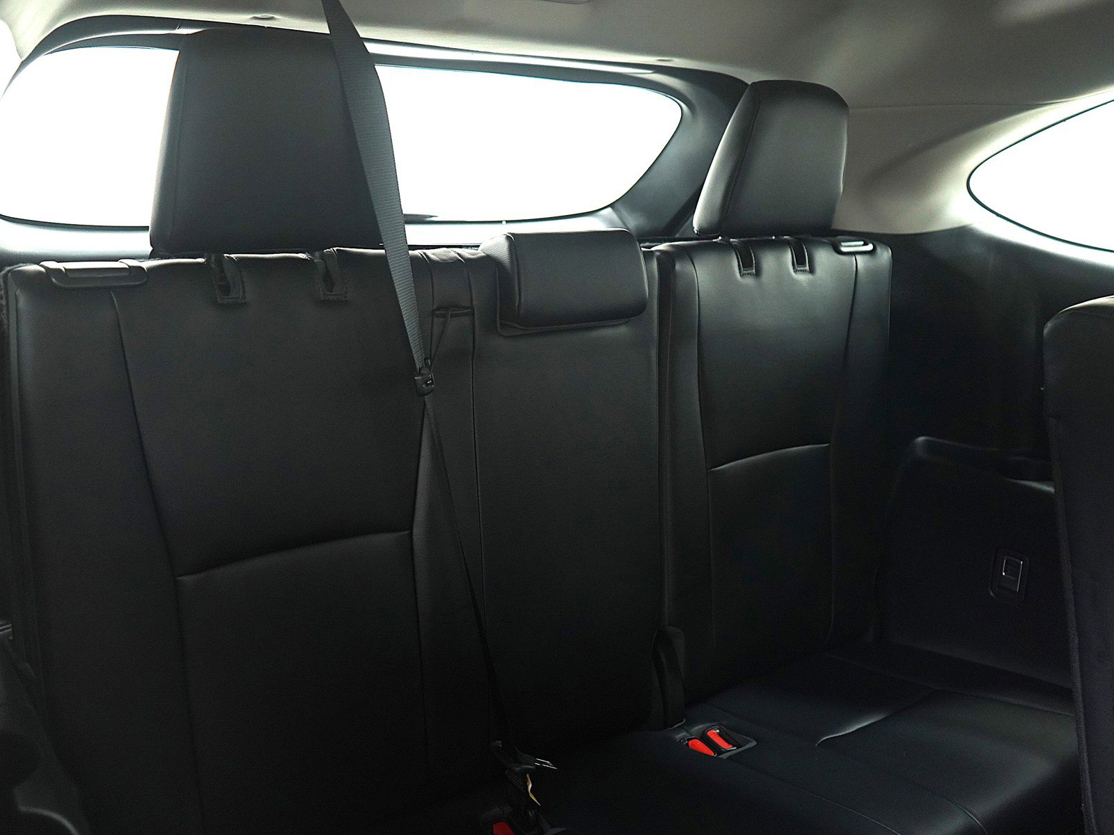 Used 2022 Toyota Highlander XLE image 13