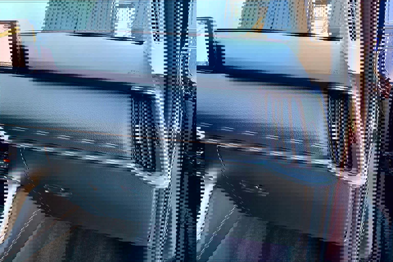 Used 2024 MAZDA CX-90 Plug-In Hybrid w/ Premium Pkg image 19