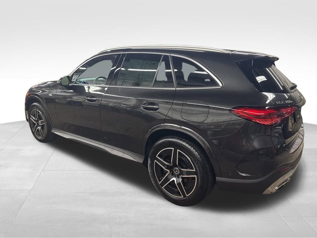 Used 2025 Mercedes-Benz GLC 350e image 3