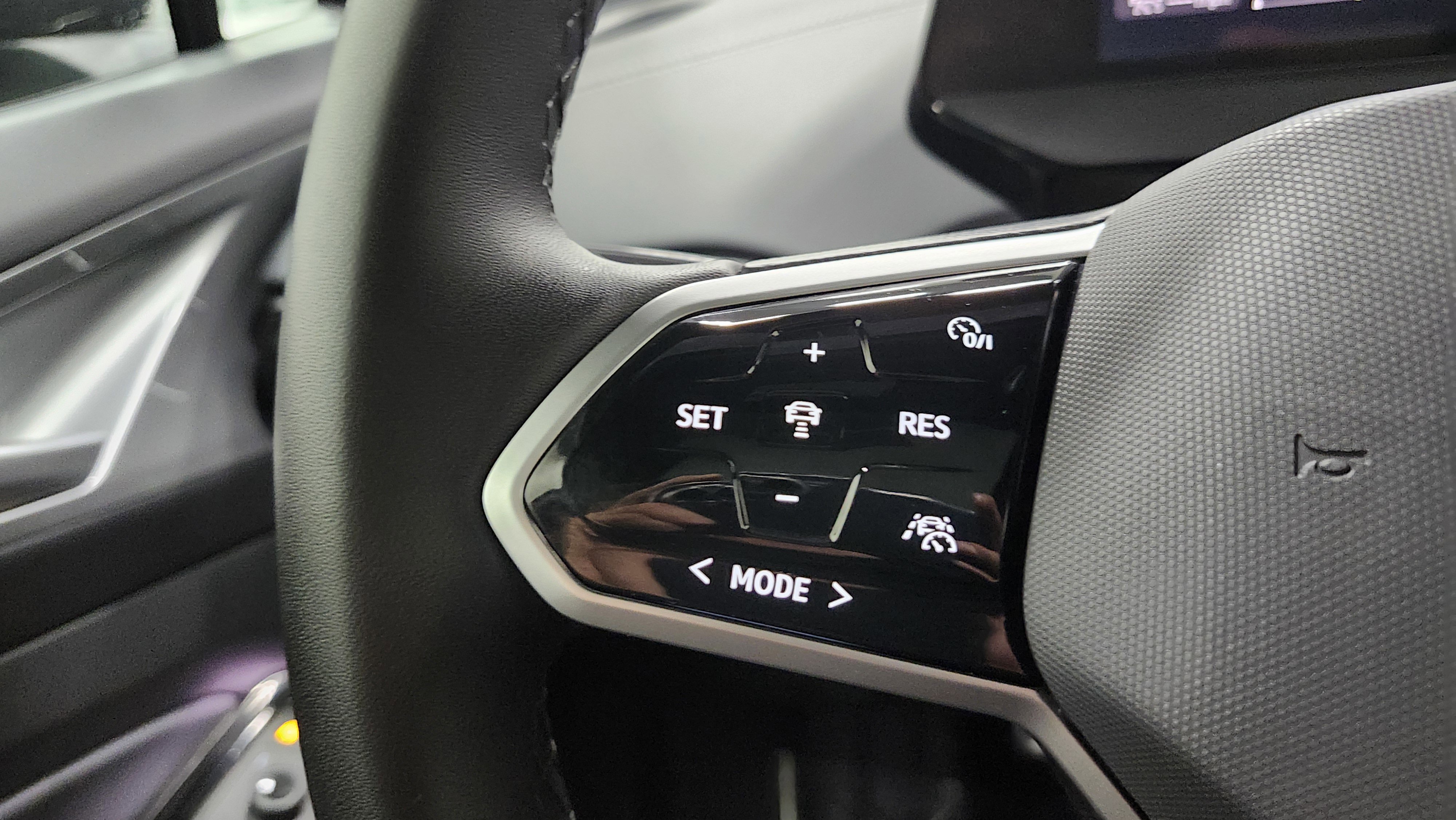 Used 2023 Volkswagen ID.4 Pro S image 36