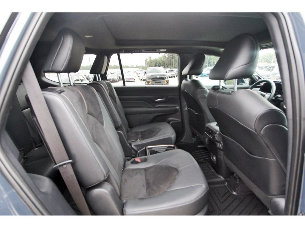 Used 2026 Toyota Grand Highlander AWD Hybrid image 11