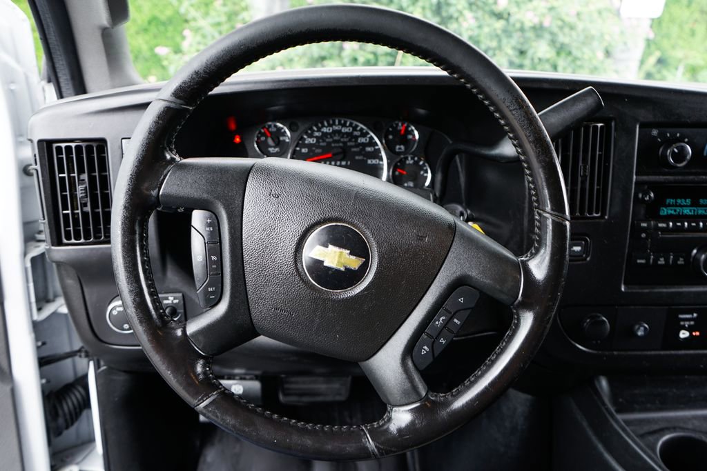 Used 2021 Chevrolet Express 3500 w/ Power Convenience Package RWD image 24