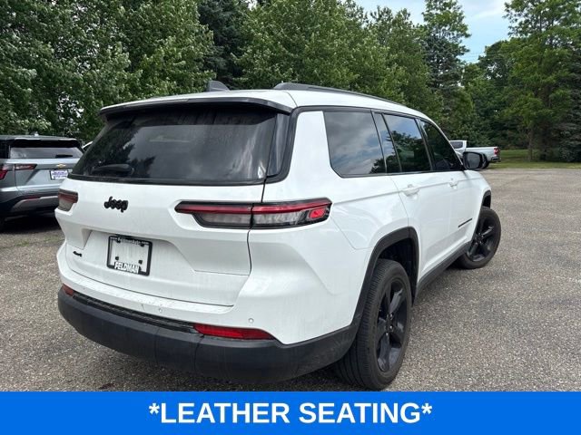 Used 2023 Jeep Grand Cherokee L Laredo AWD/4WD image 4