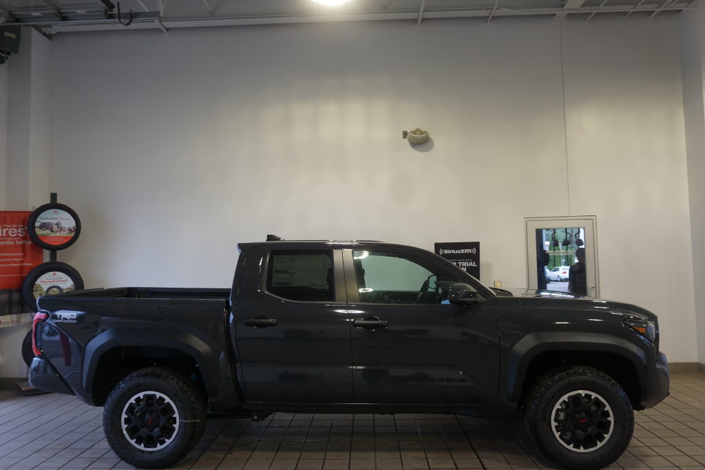 New 2026 Toyota Tacoma TRD Off-Road AWD/4WD image 15