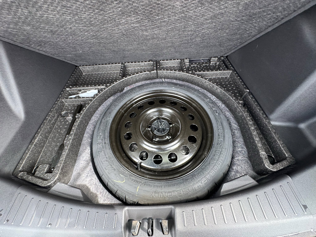 Used 2018 Ford Escape SE image 32