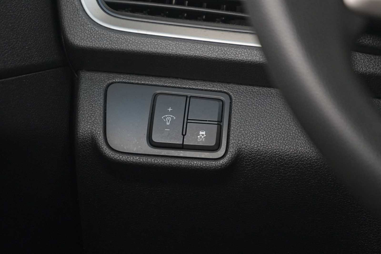 Used 2020 Hyundai Accent SE FWD image 23