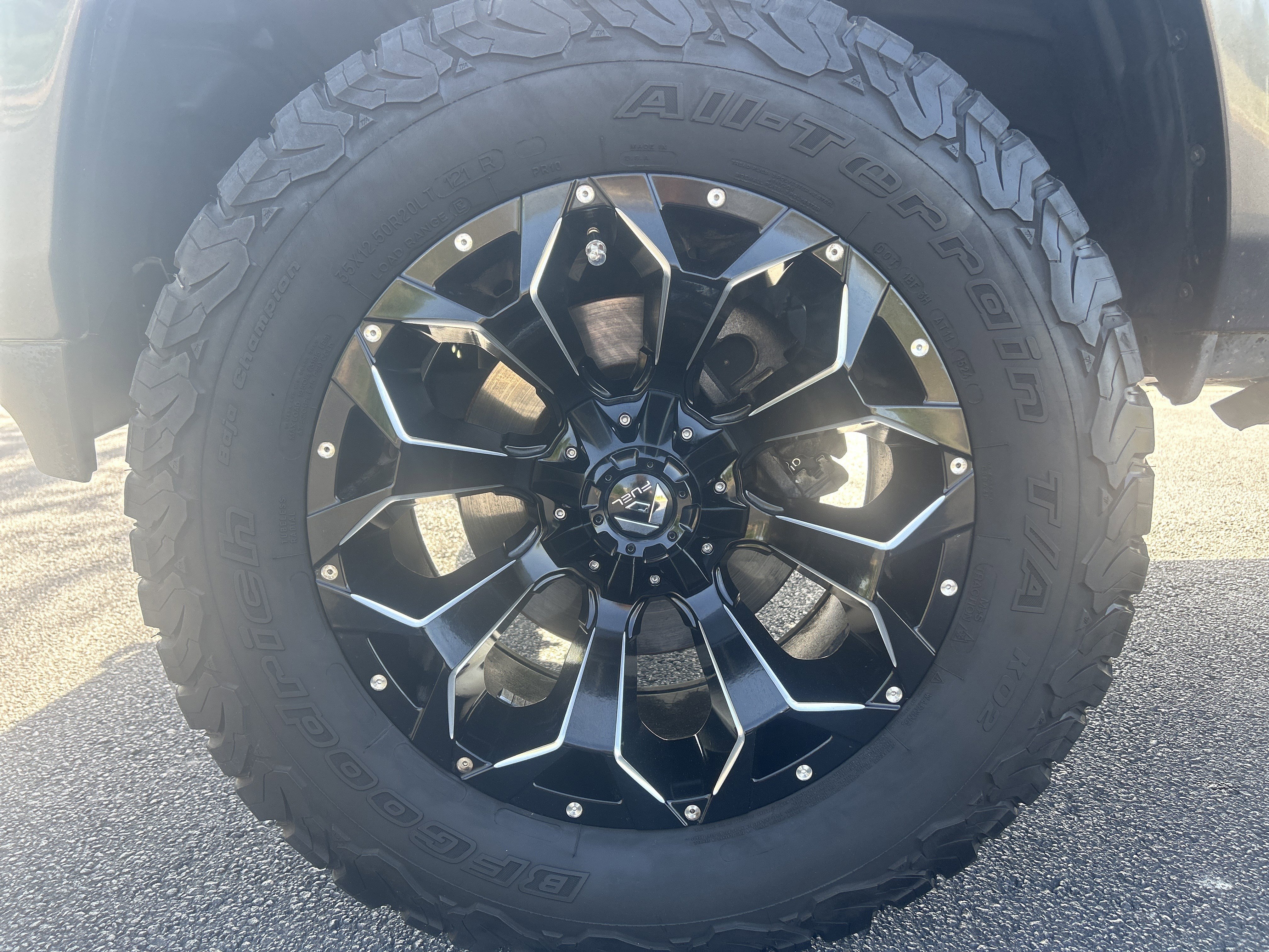 Used 2019 RAM 1500 Limited image 32