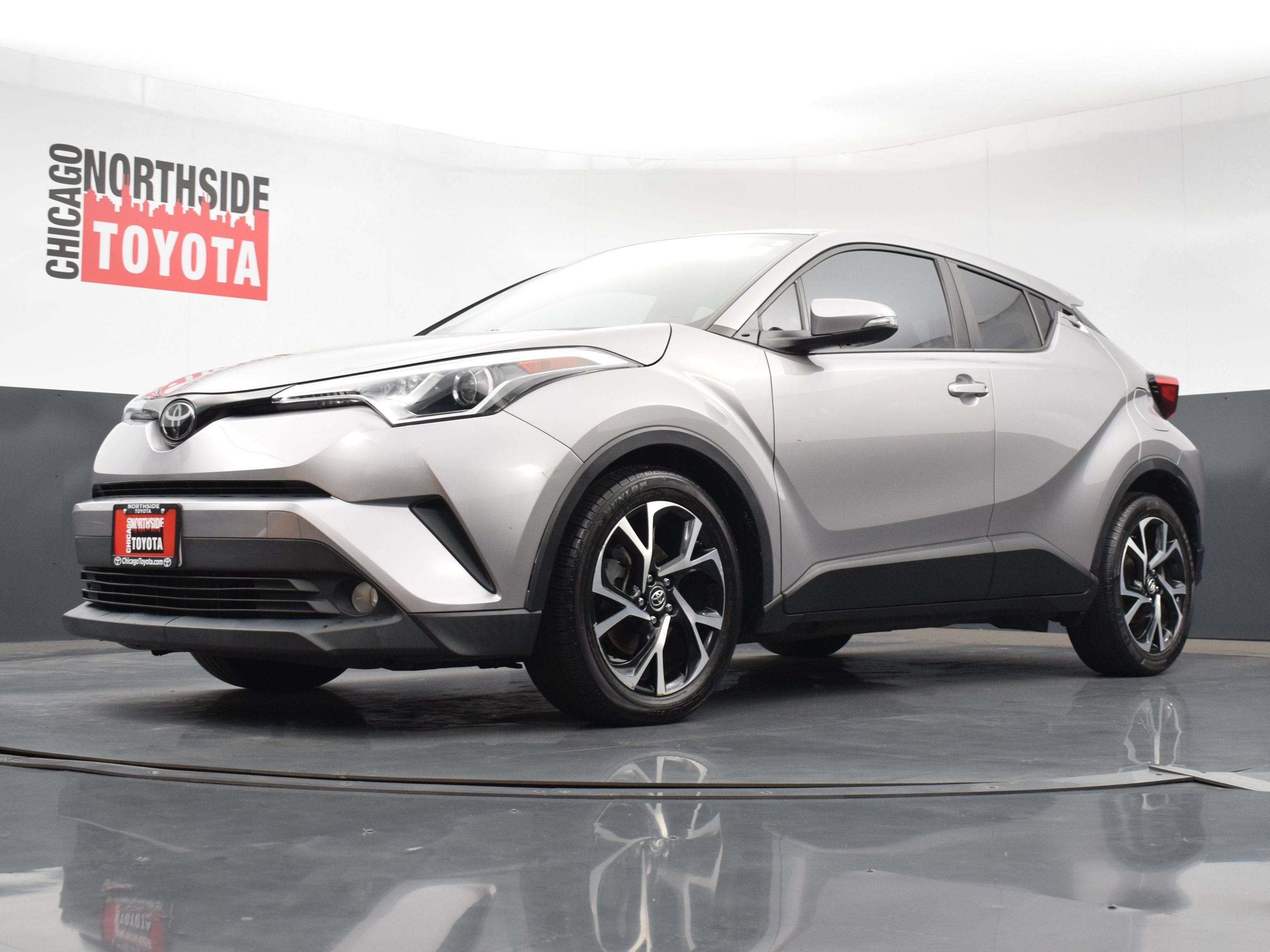 Used 2018 Toyota C-HR XLE FWD image 32