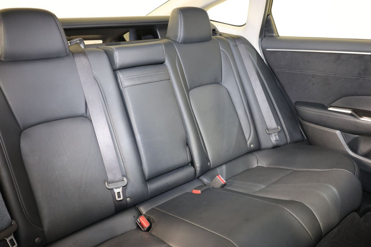 Used 2018 Honda Clarity Touring image 32