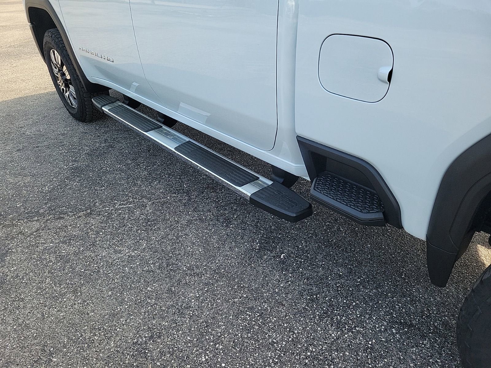 New 2026 GMC Sierra 2500 Denali w/ Denali Reserve Package image 9