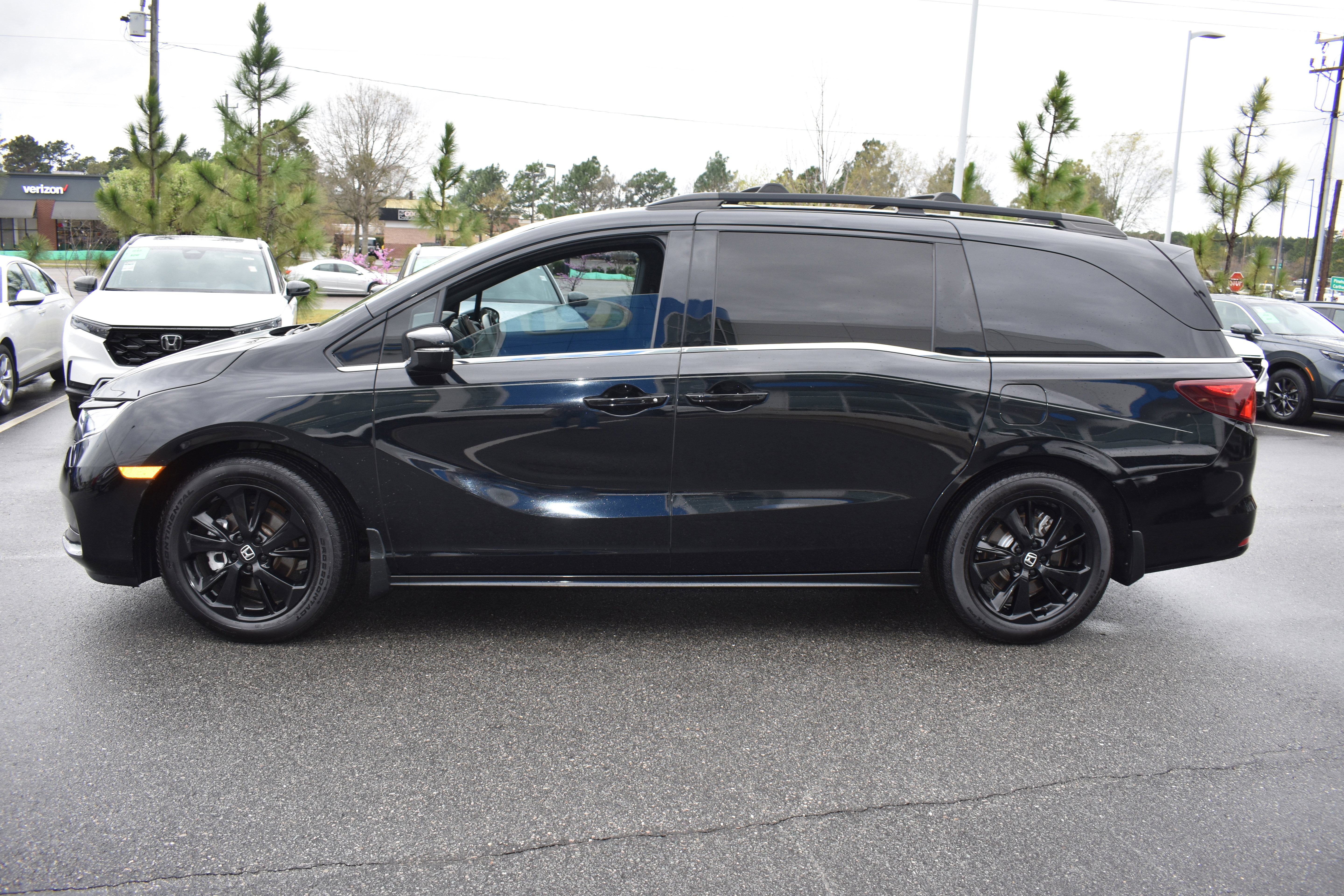 Certified 2023 Honda Odyssey Sport image 6
