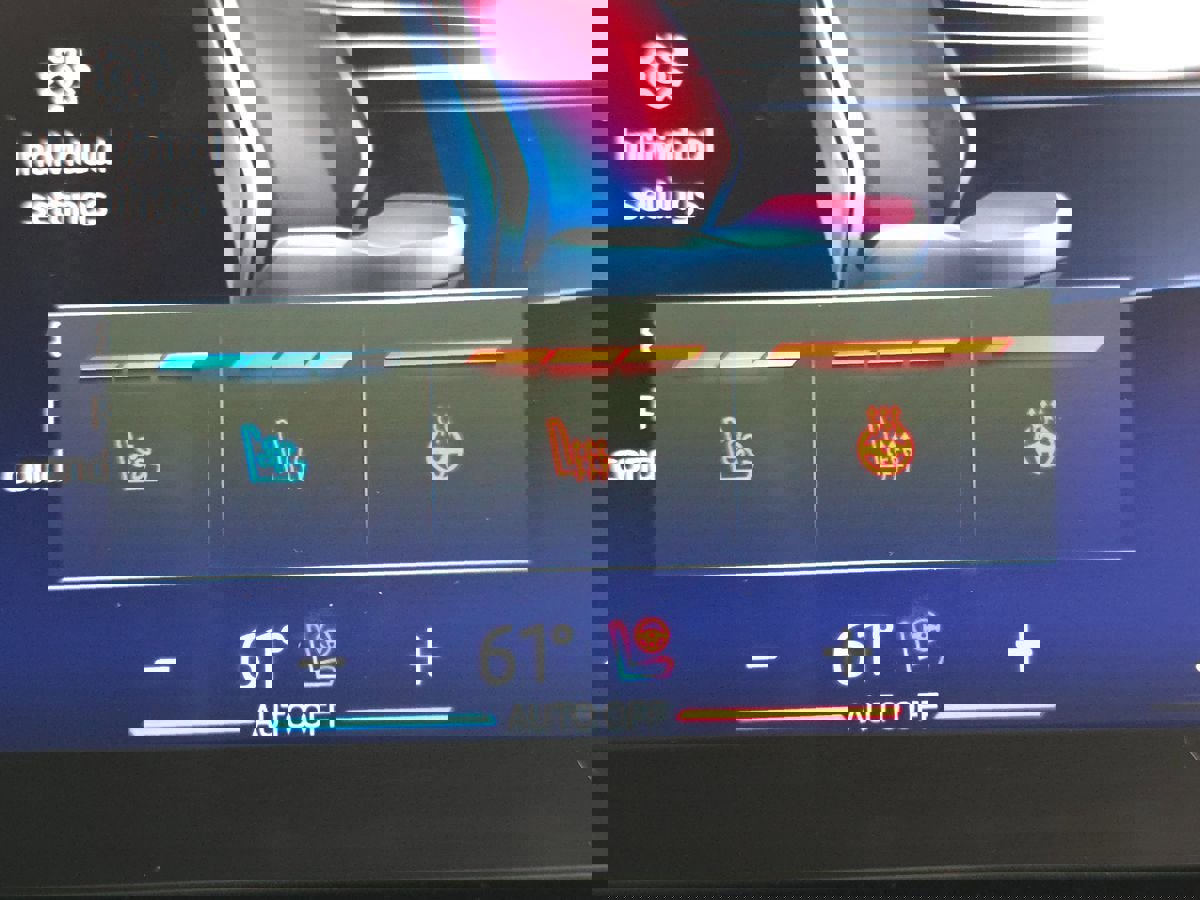 Used 2025 BMW X7 xDrive40i image 41