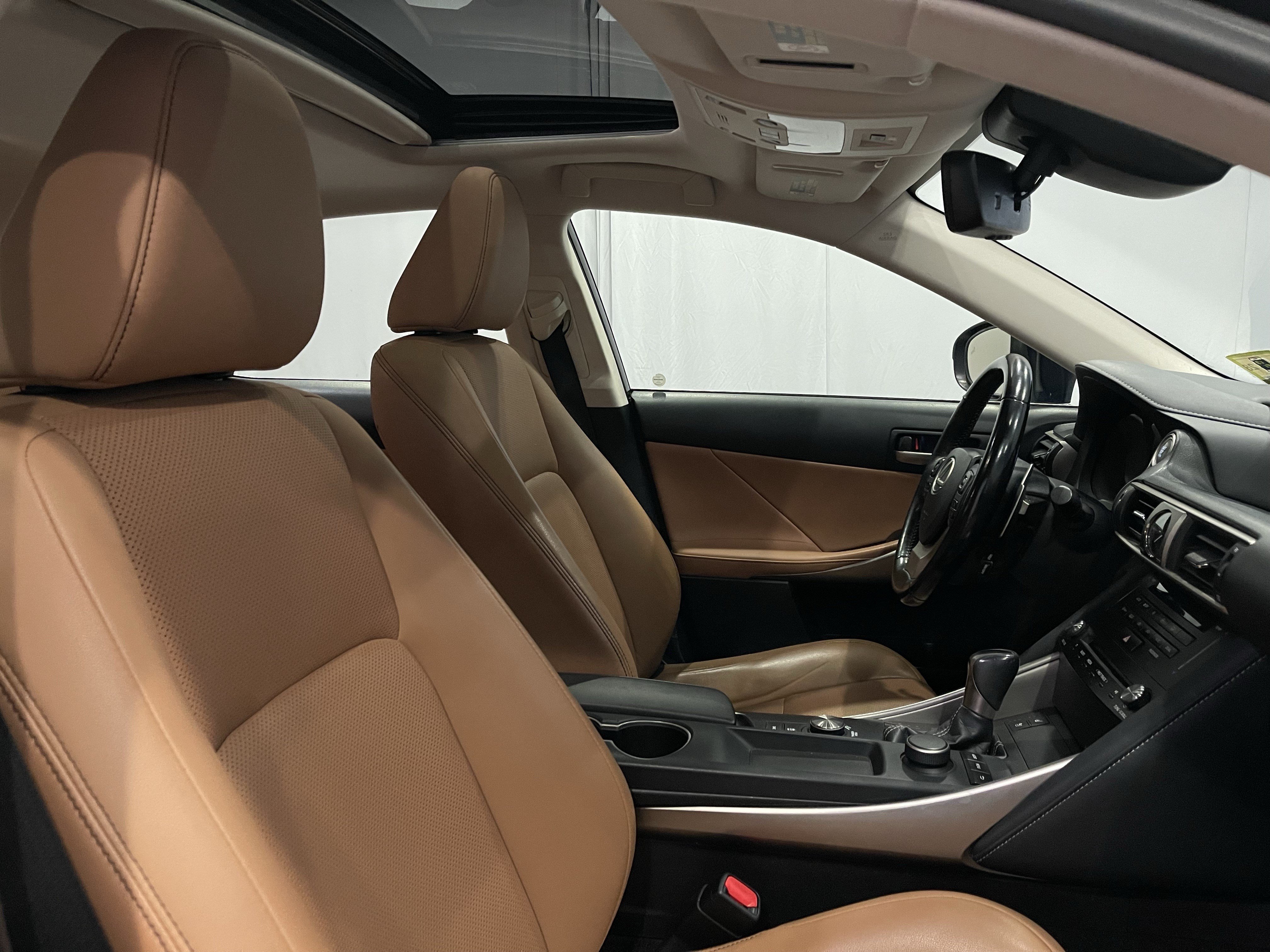 Used 2017 Lexus IS 300 AWD w/ Premium Package image 15