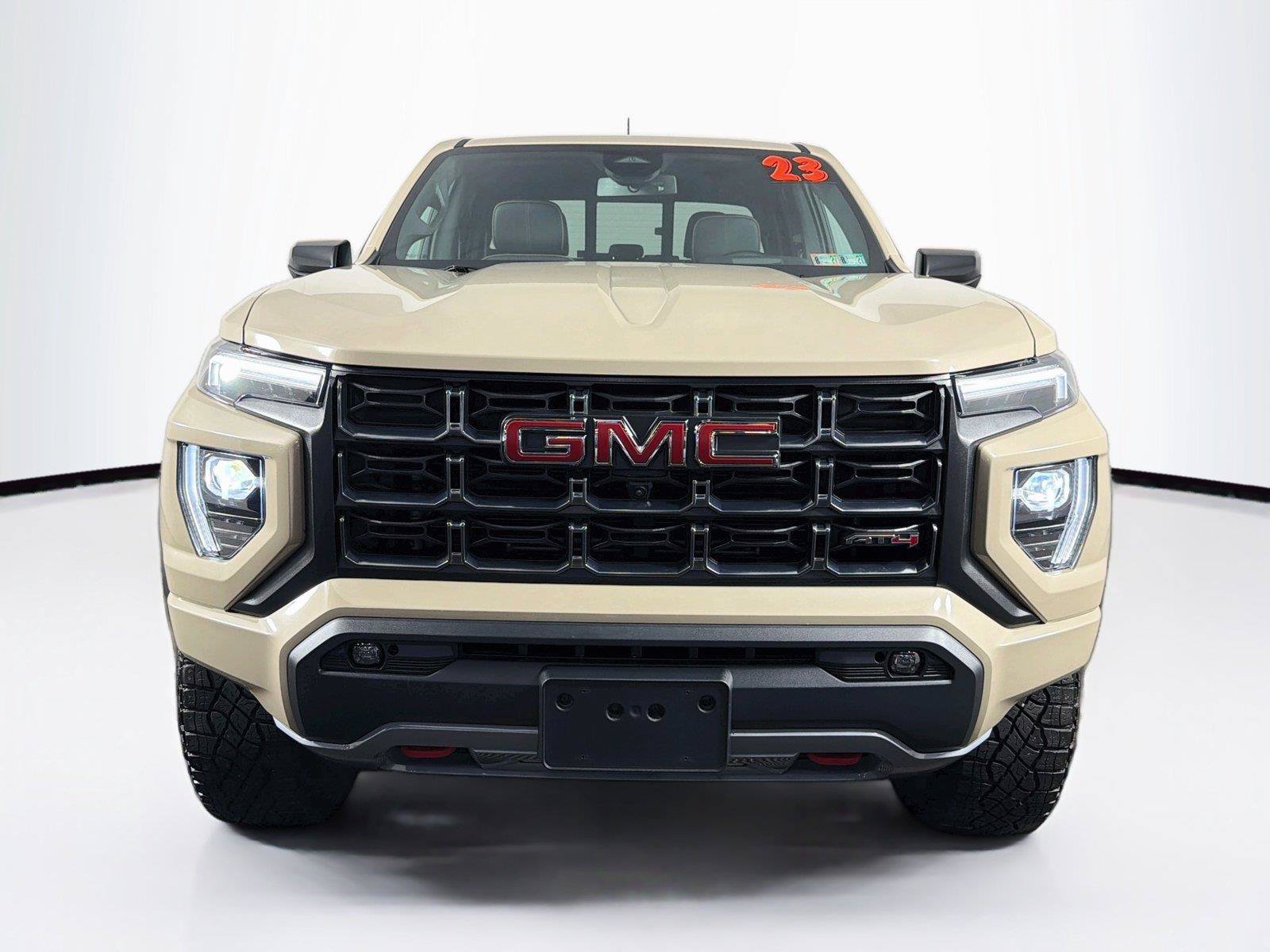 Used 2023 GMC Canyon AT4 w/ AT4 Premium Package AWD/4WD image 6
