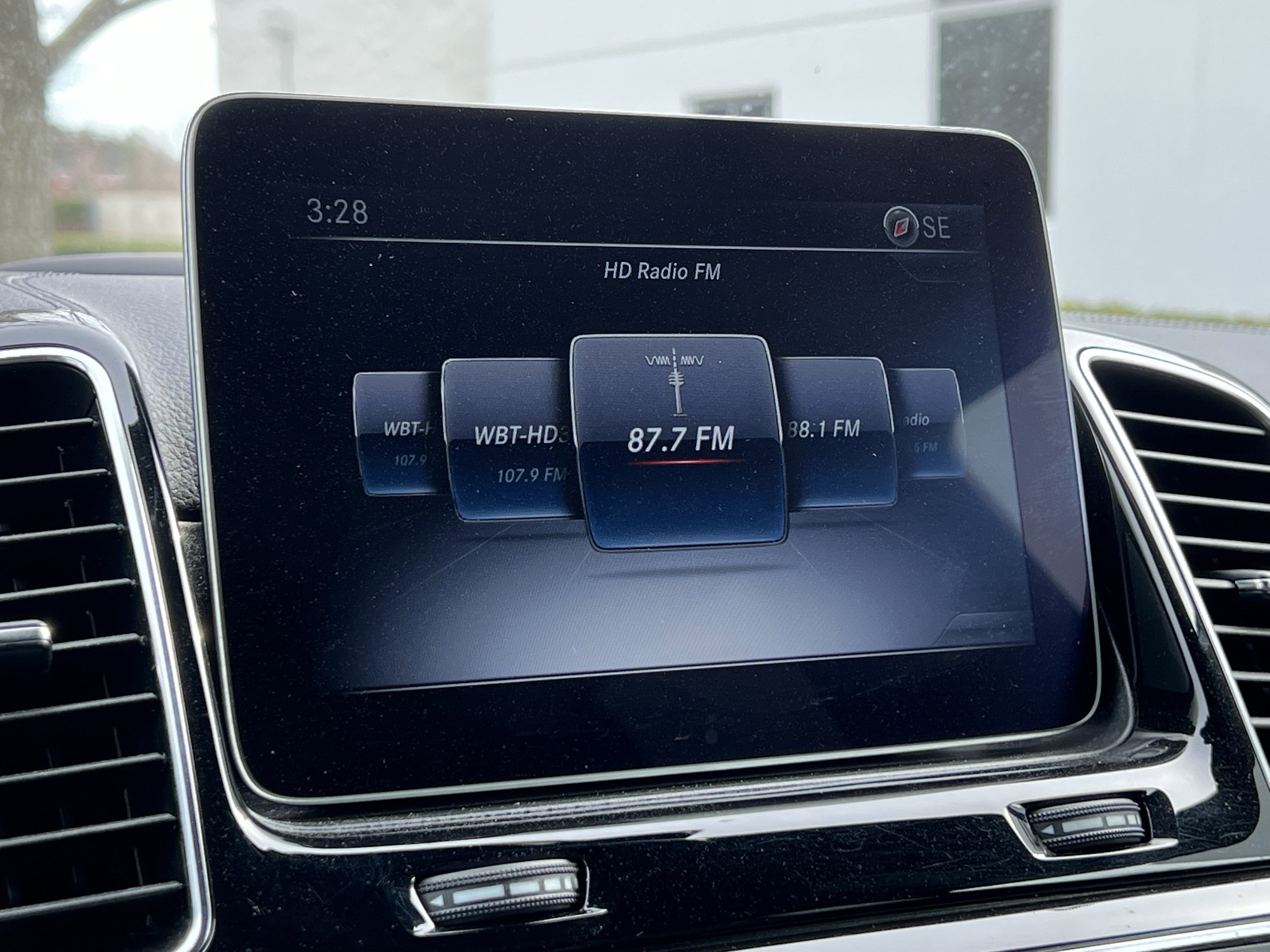 Used 2019 Mercedes-Benz GLS 450 4MATIC image 23