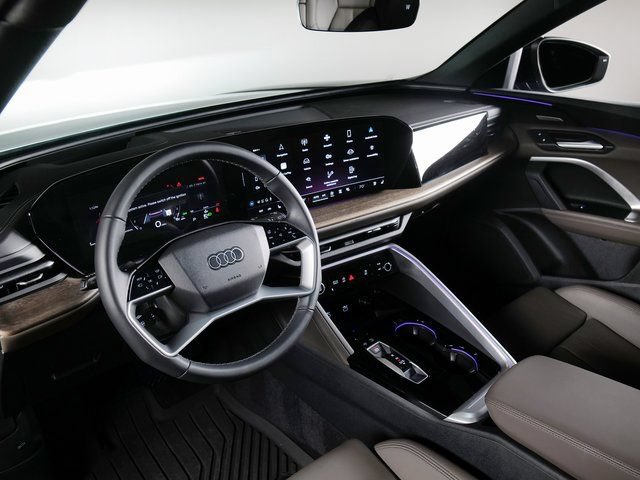Certified 2025 Audi Q5 Premium w/ Premium Plus AWD/4WD image 3