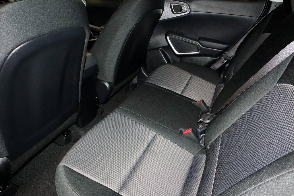 Used 2025 Kia Soul LX image 20