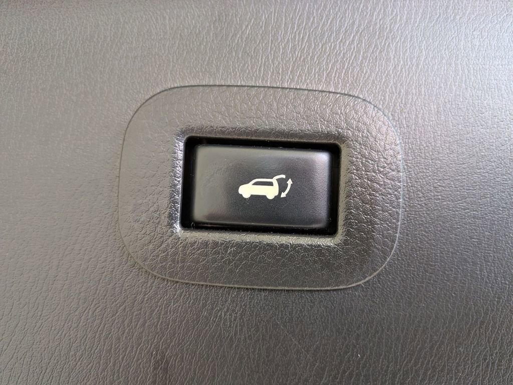 Used 2018 Nissan Armada Platinum w/ Captain Seat Package image 35