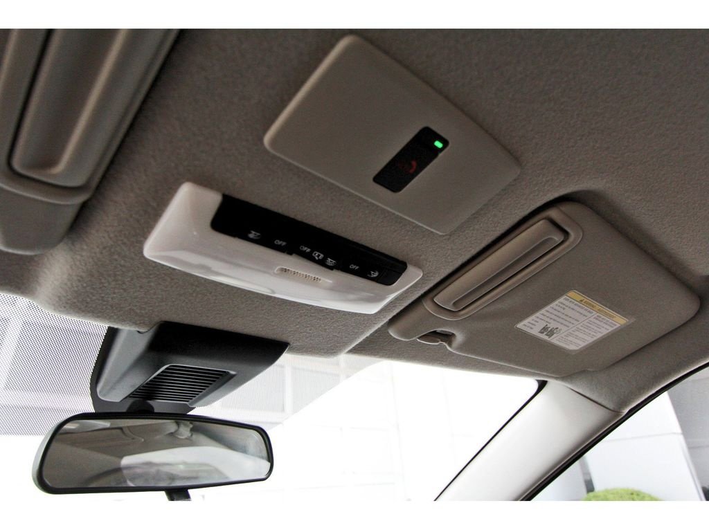 Used 2024 Nissan Kicks SV FWD image 20