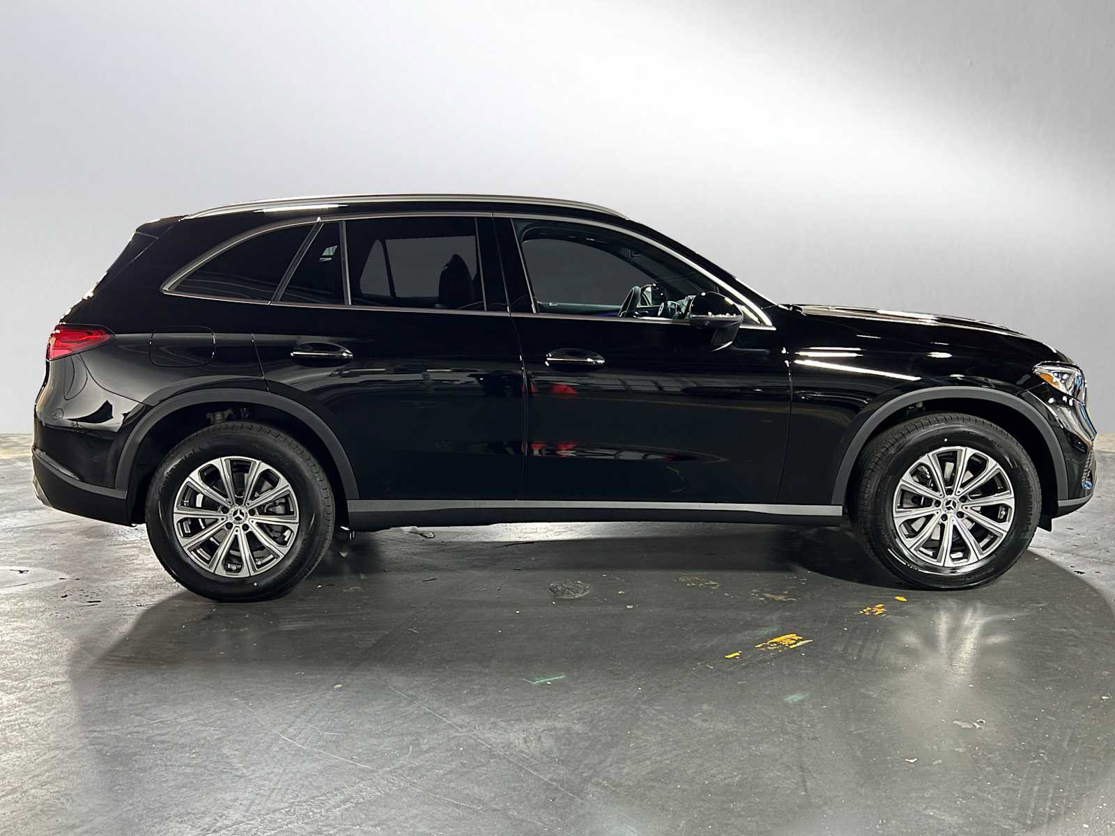 New 2025 Mercedes-Benz GLC 300 4MATIC image 8
