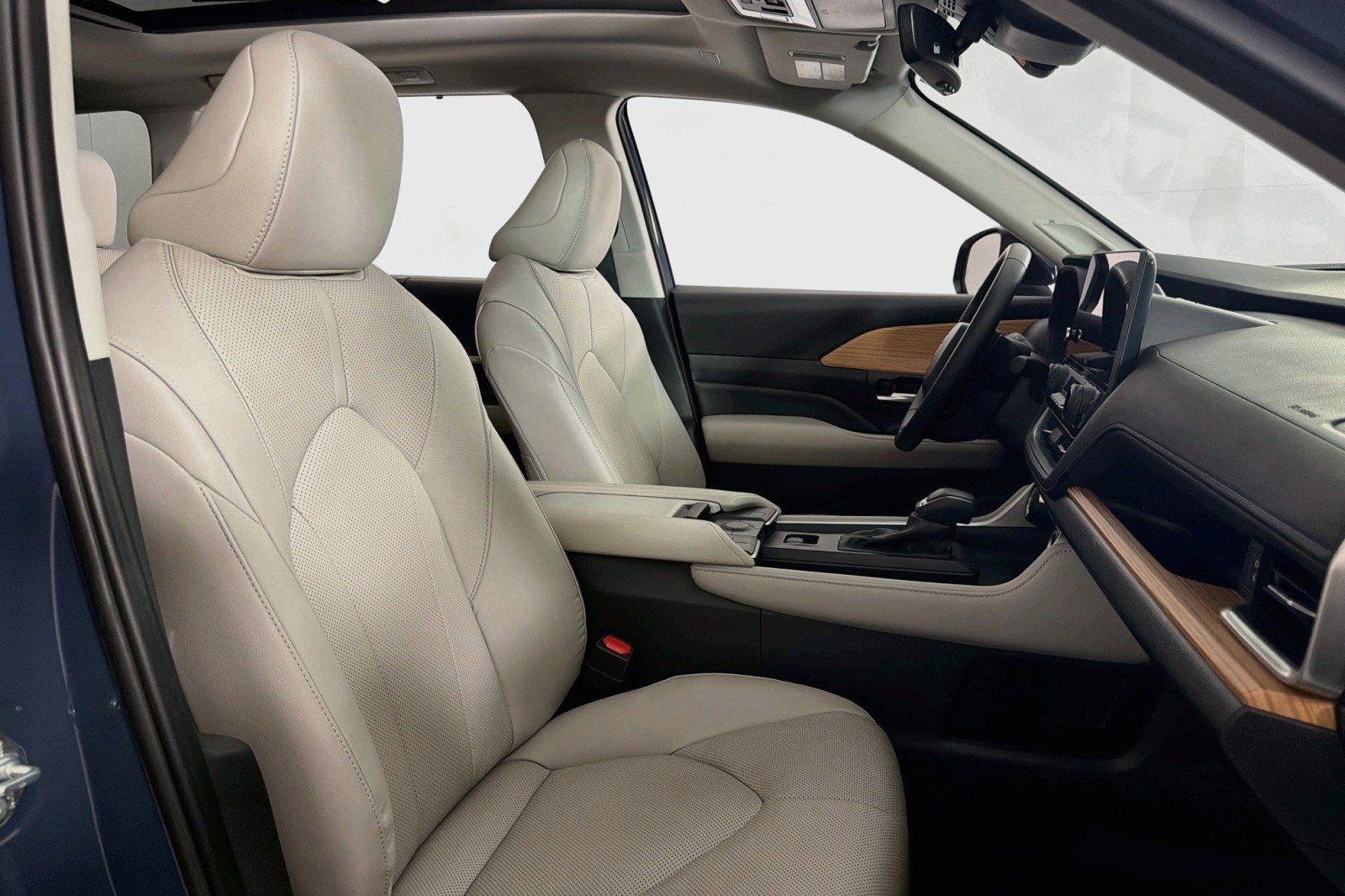 Used 2025 Toyota Grand Highlander AWD image 7