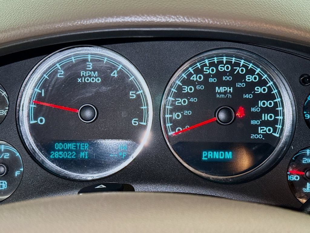 Used 2014 GMC Yukon XL SLT RWD image 10