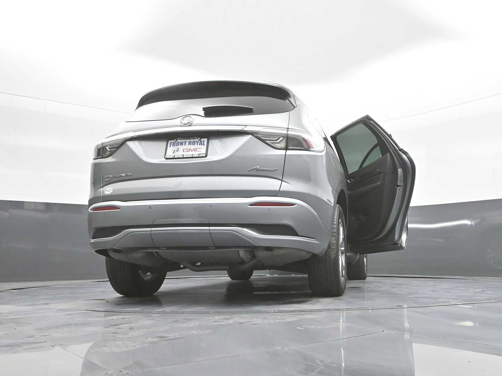 Used 2024 Buick Enclave Avenir AWD/4WD image 55