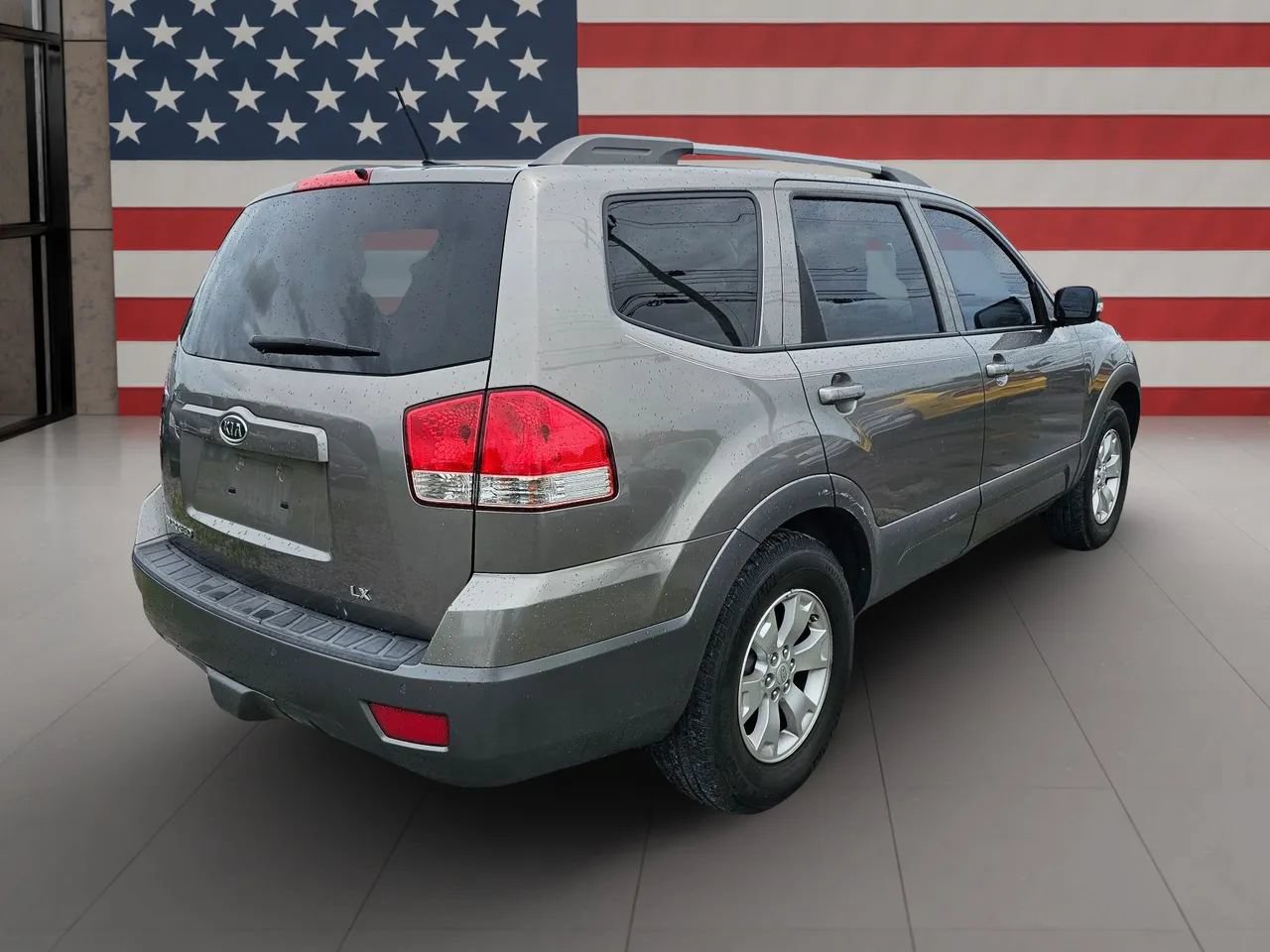 Used 2009 Kia Borrego LX w/ Convenience Pkg AWD/4WD image 14