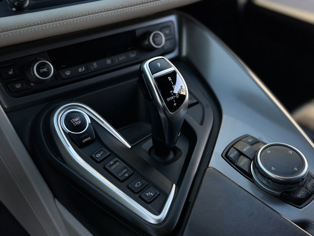 Used 2015 BMW i8 image 21