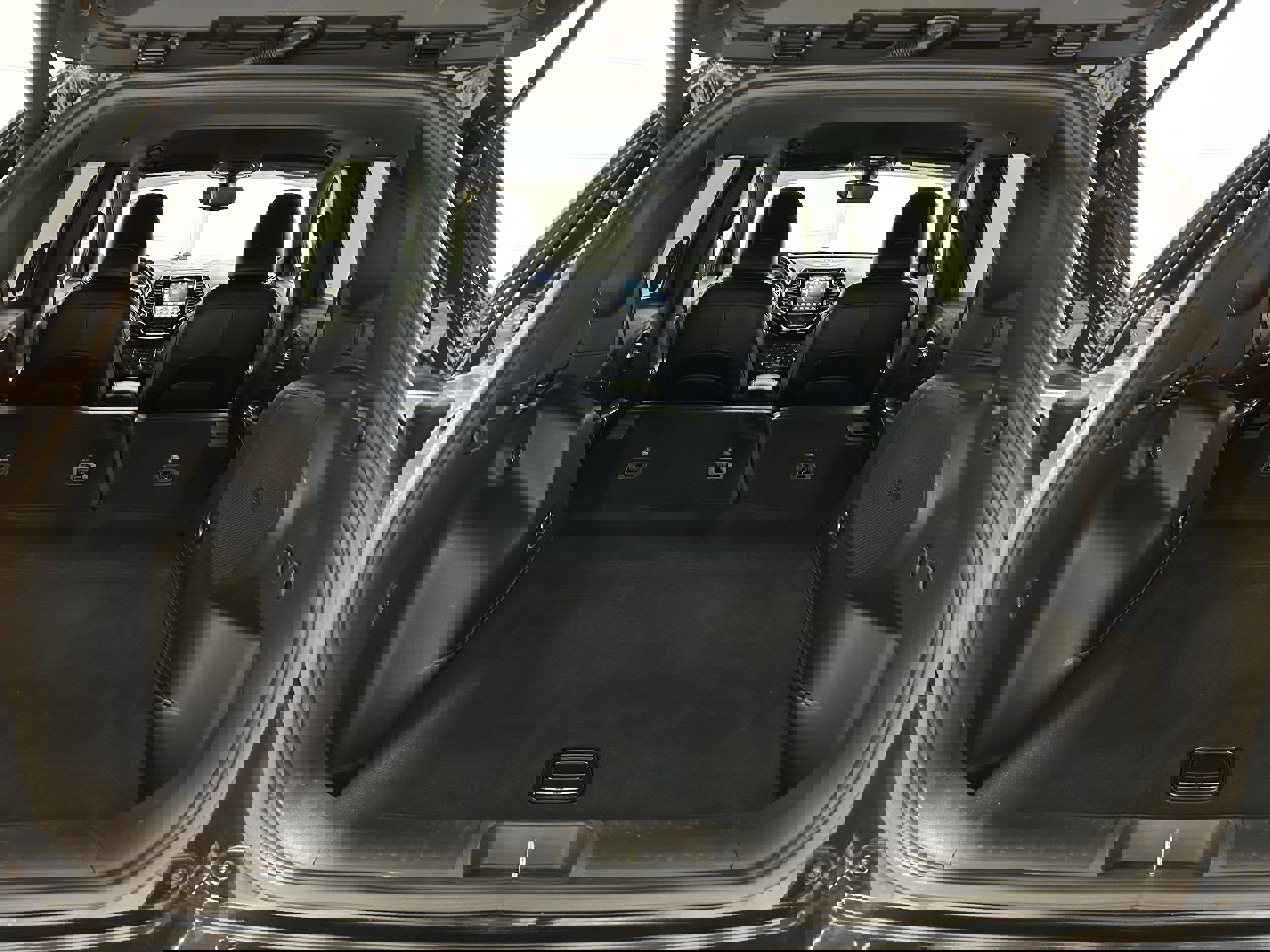 Used 2019 Jeep Cherokee High Altitude image 35