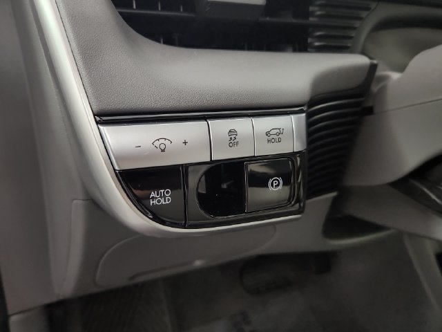Certified 2024 Hyundai Ioniq 5 Limited AWD/4WD image 21