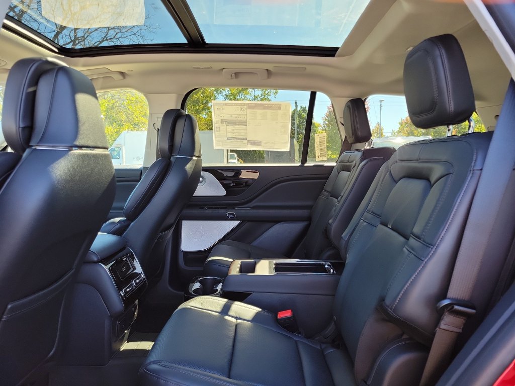 New 2027 Lincoln Aviator Reserve AWD/4WD image 14