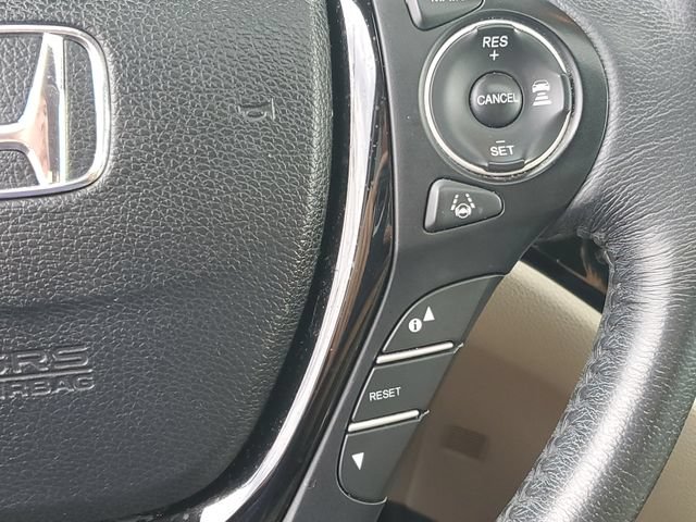 Used 2016 Honda Pilot Touring image 13