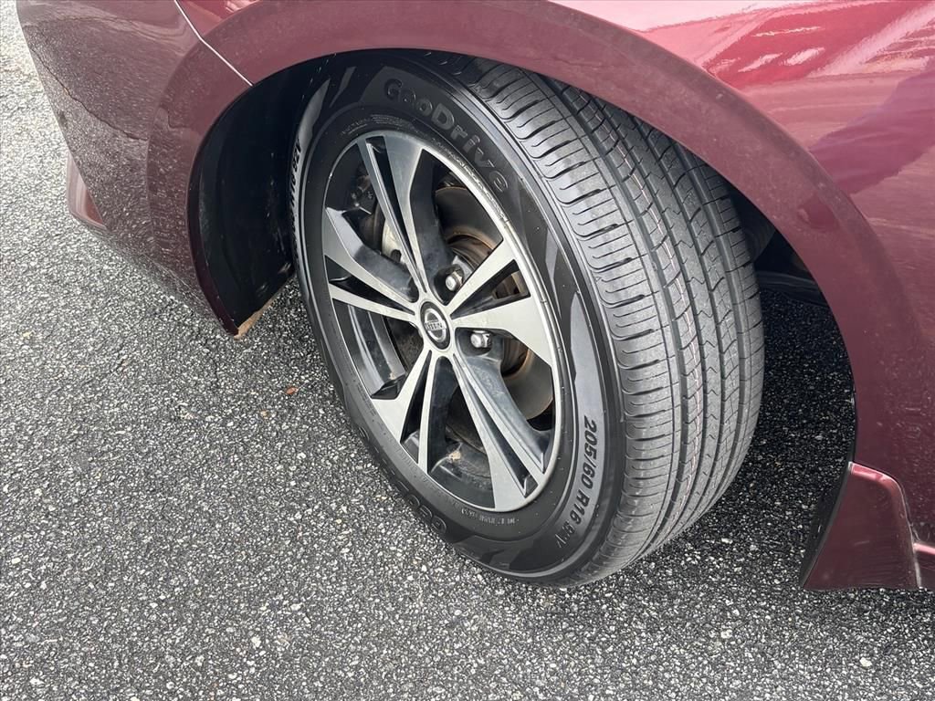 Used 2022 Nissan Sentra SV w/ Trunk Package image 27