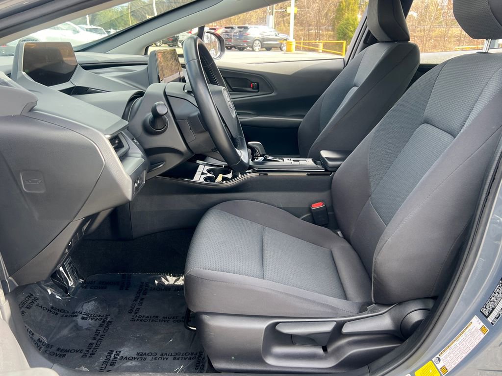 Used 2024 Toyota Prius LE image 16