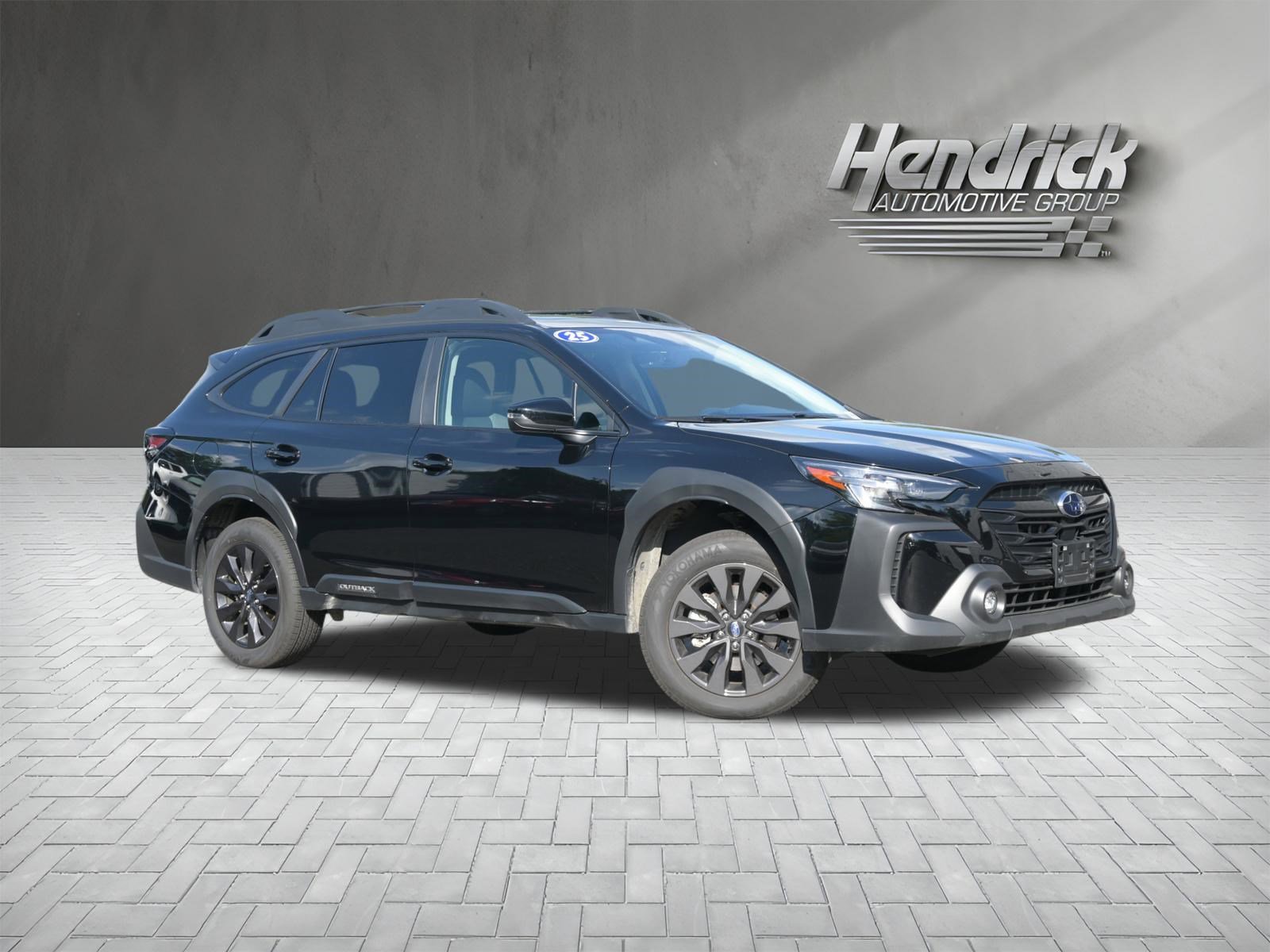 Used 2025 Subaru Outback Onyx Edition image 2