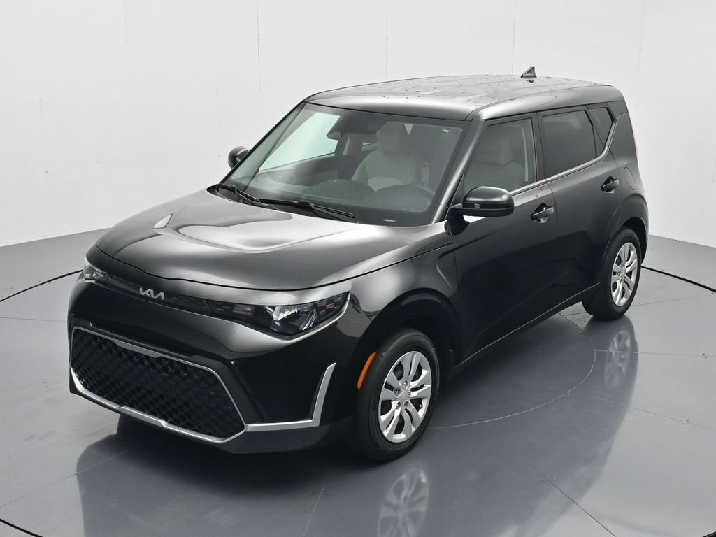 Used 2024 Kia Soul LX FWD image 28