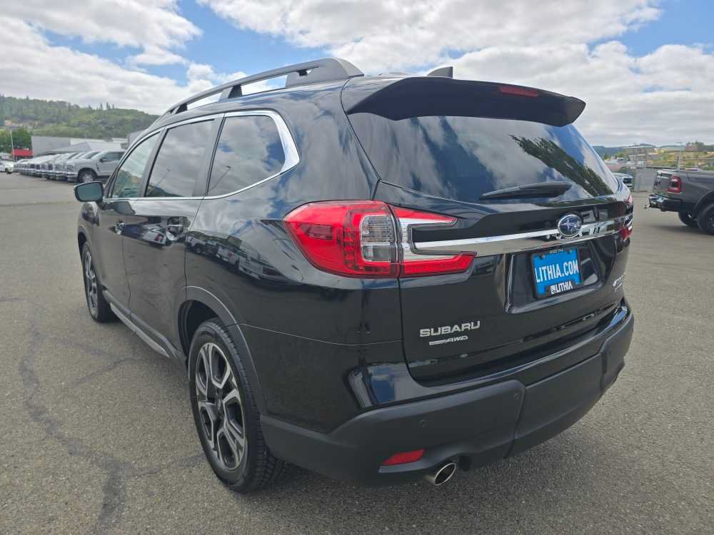 Used 2023 Subaru Ascent Limited AWD/4WD image 3