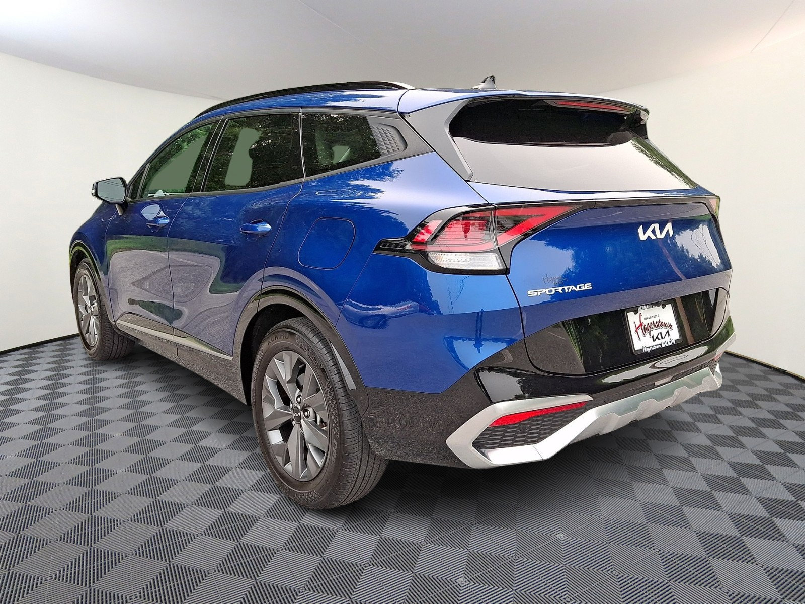 Certified 2024 Kia Sportage SX FWD image 4