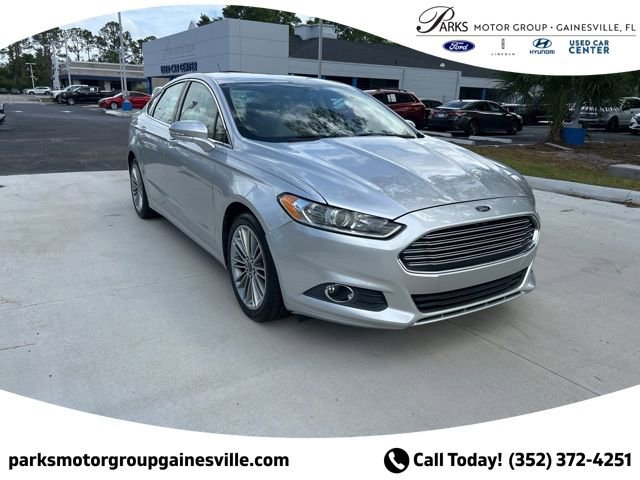 Used 2013 Ford Fusion SE FWD image 1