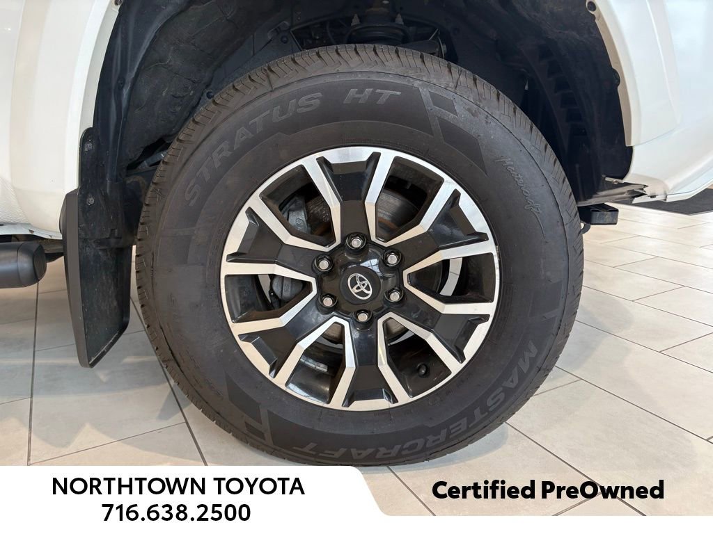 Used 2022 Toyota Tacoma TRD Sport image 30