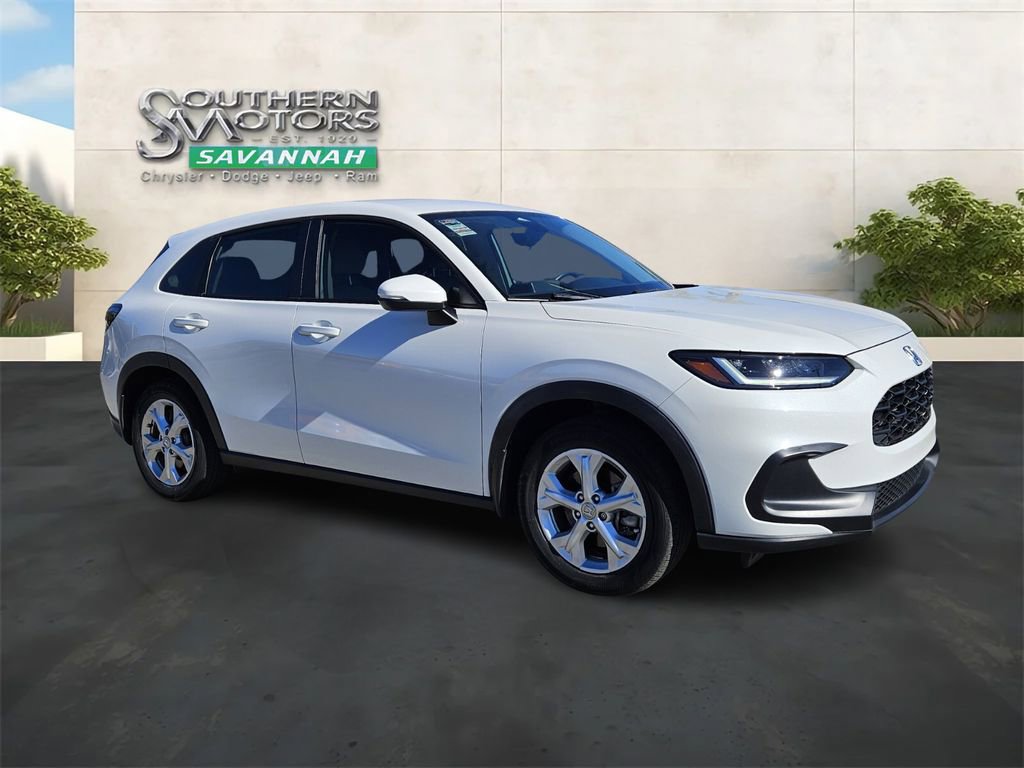 Used 2023 Honda HR-V LX image 7