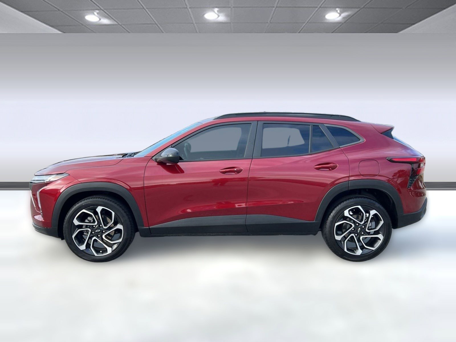 Used 2025 Chevrolet Trax RS w/ Sunroof Package image 2